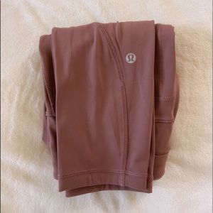 lululemon PINK 25” leggings w/ pockets